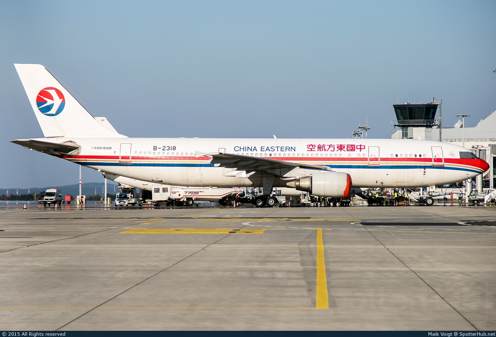 Photo of B-2318 - Airbus A300B4-605R operated by China Eastern Airlines
