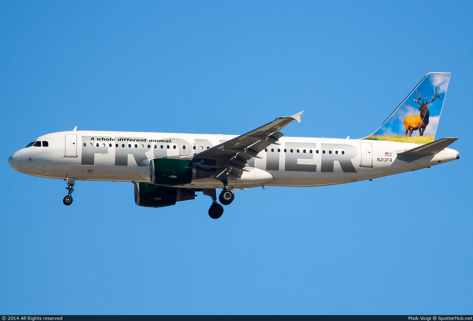 Photo of N213FR - Airbus A320-214 operated by Frontier Airlines