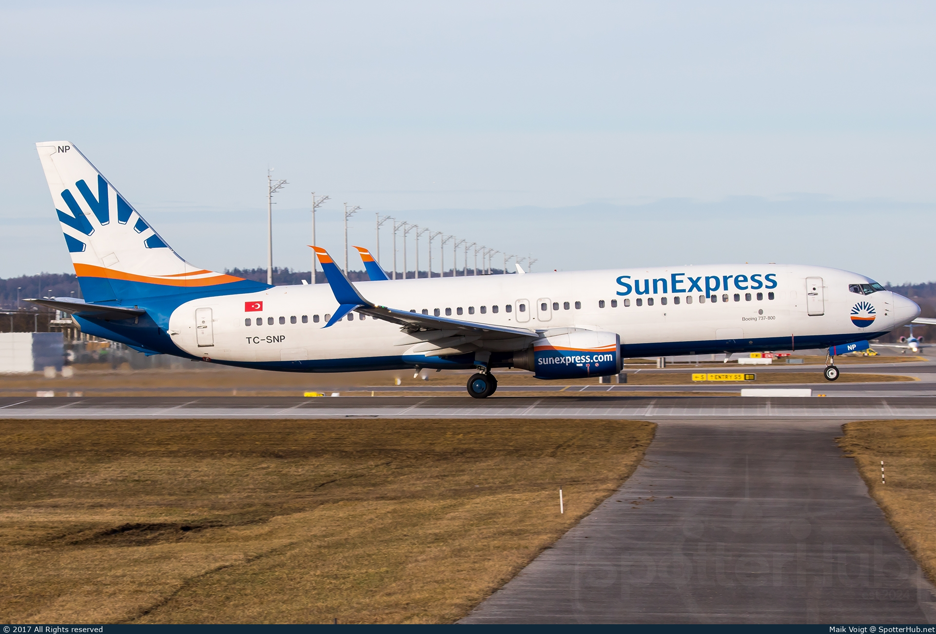 Photo of TC-SNP - Boeing 737-8HC operated by SunExpress