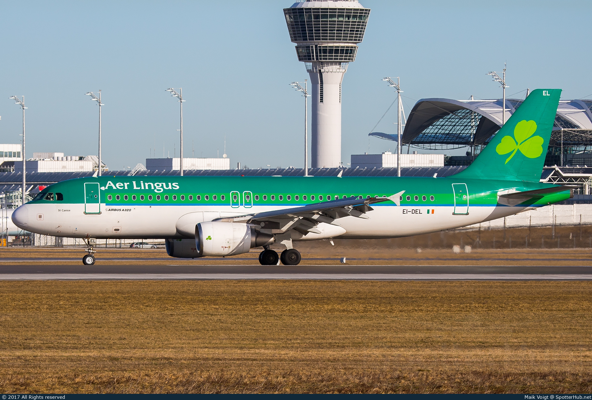 Photo of EI-DEL - Airbus A320-214 operated by Aer Lingus