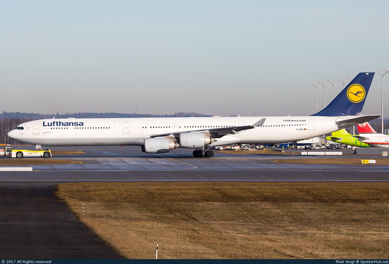 Photo of D-AIHF - Airbus A340-642 operated by Lufthansa