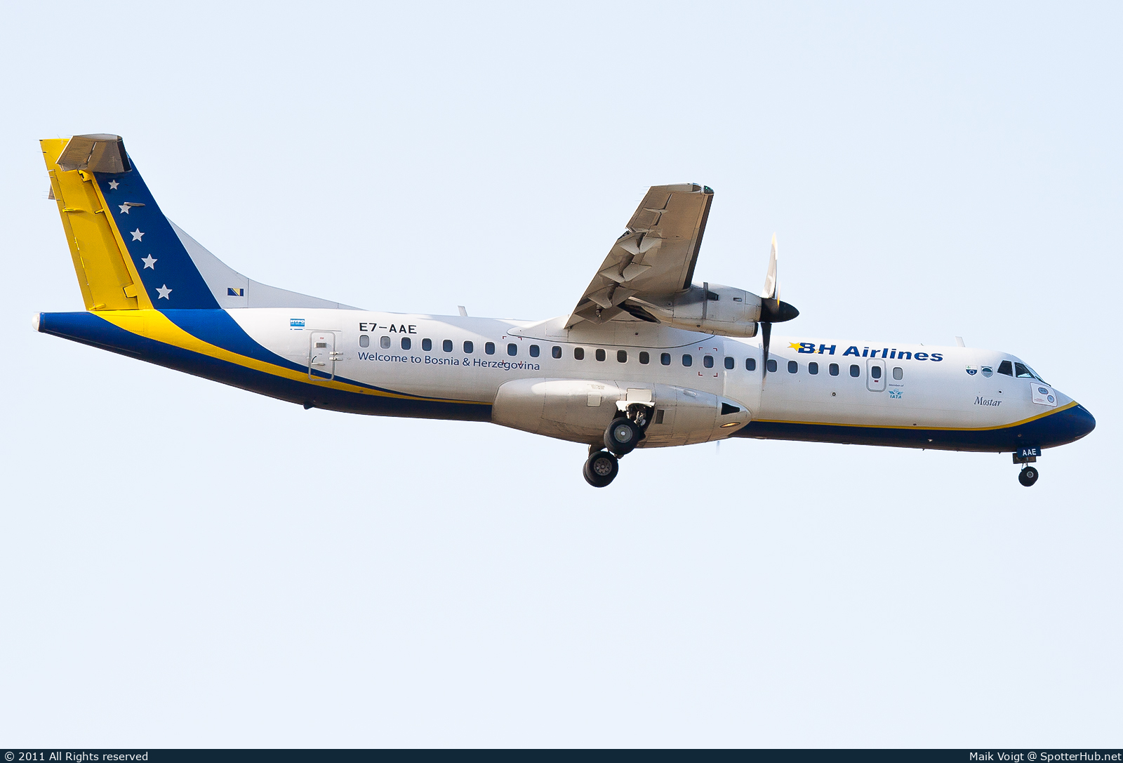 Photo of E7-AAE - ATR 72-212 operated by BH Airlines