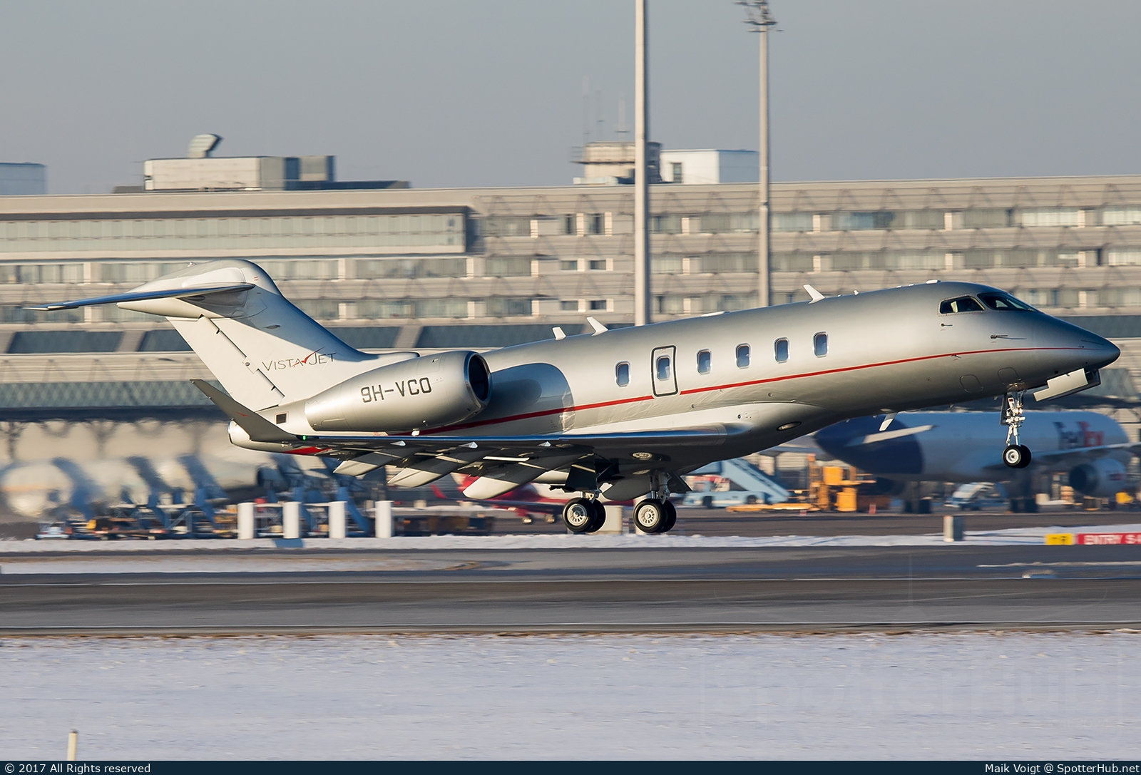 Photo of 9H-VCO - Bombardier Challenger 350 operated by VistaJet