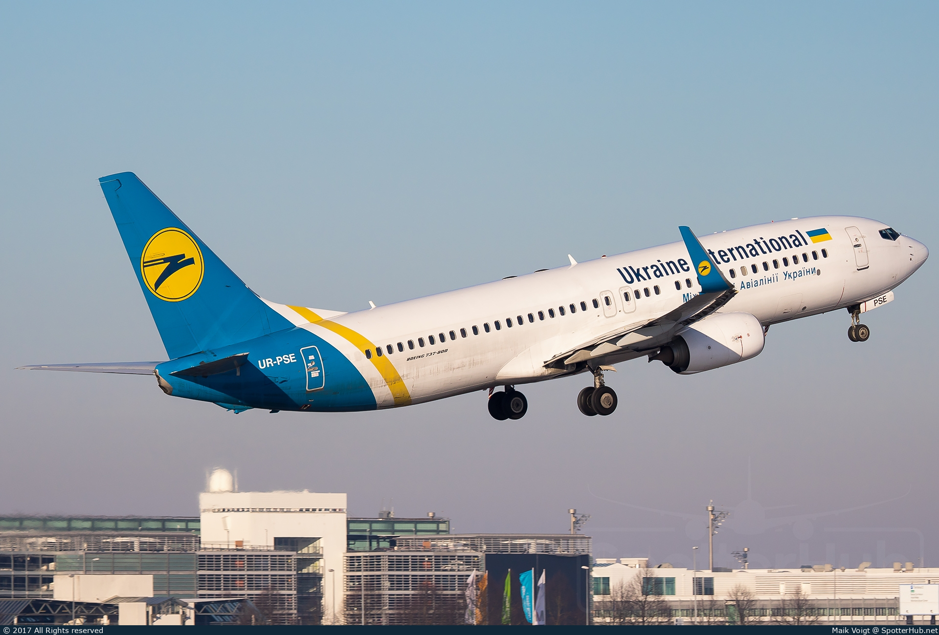 Photo of UR-PSE - Boeing 737-84R operated by Ukraine International Airlines