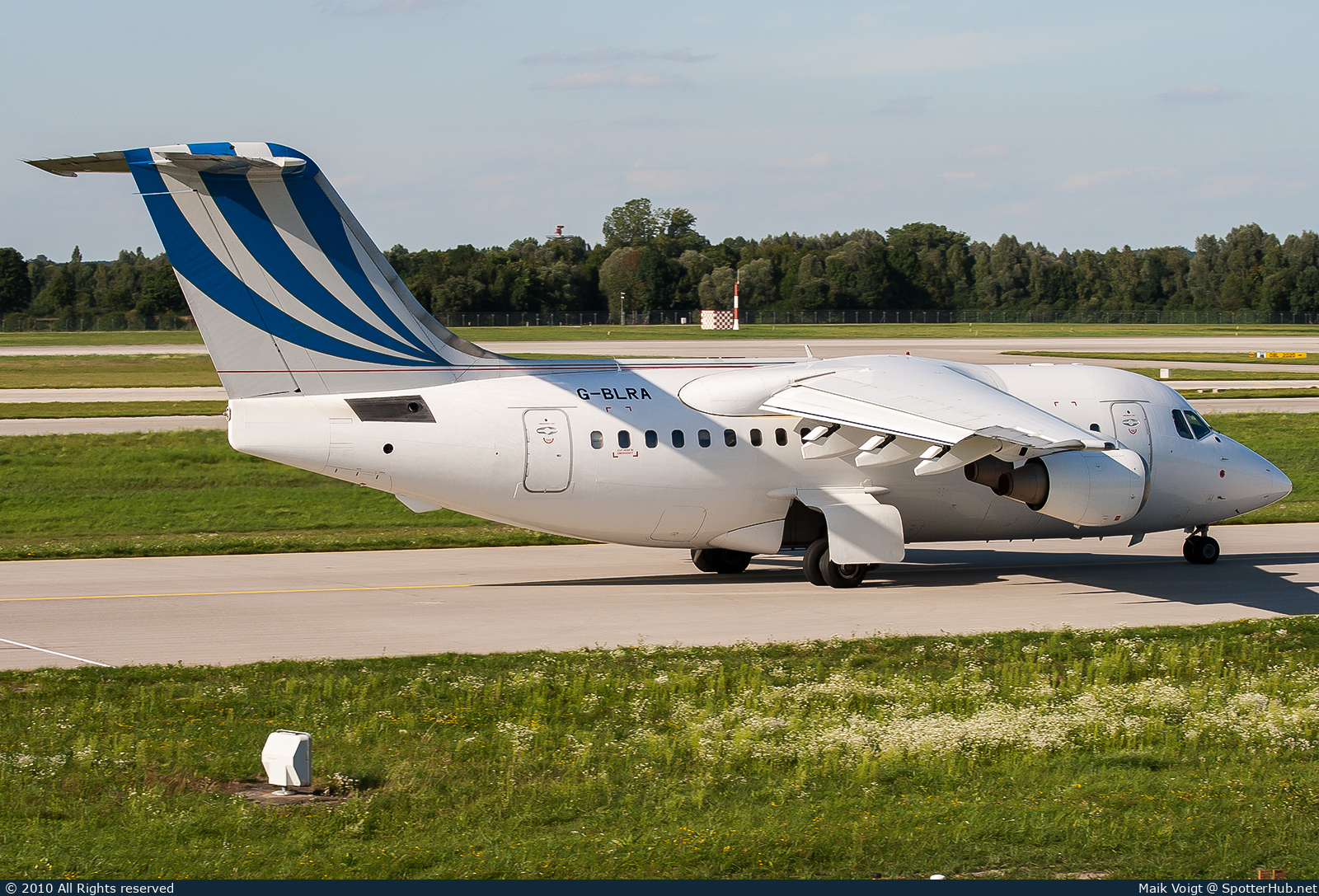 Photo of G-BLRA - British Aerospace 146-100 operated by BAe Systems