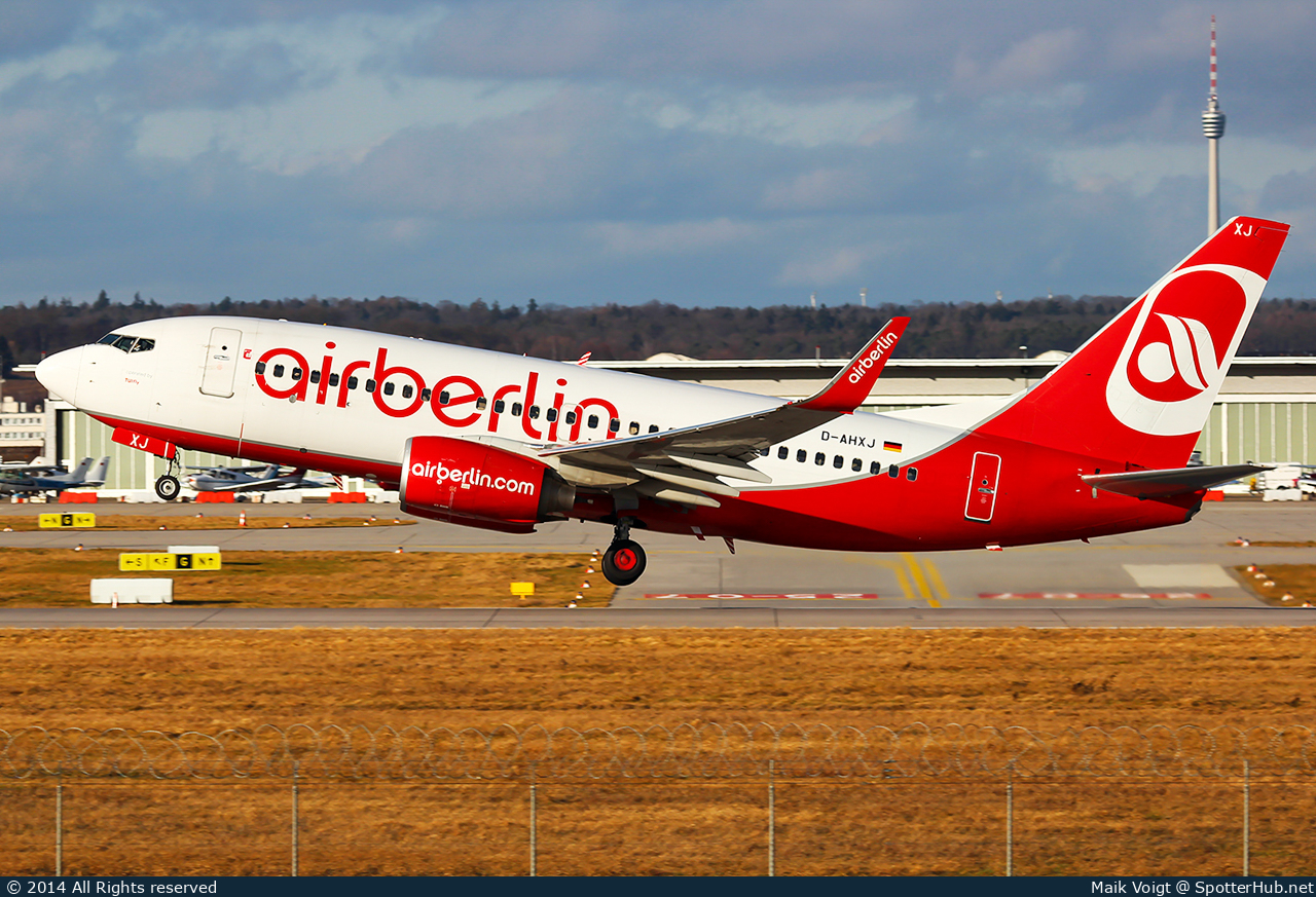 Photo of D-AHXJ - Boeing 737-7K5 operated by Air Berlin (opb TUIfly)