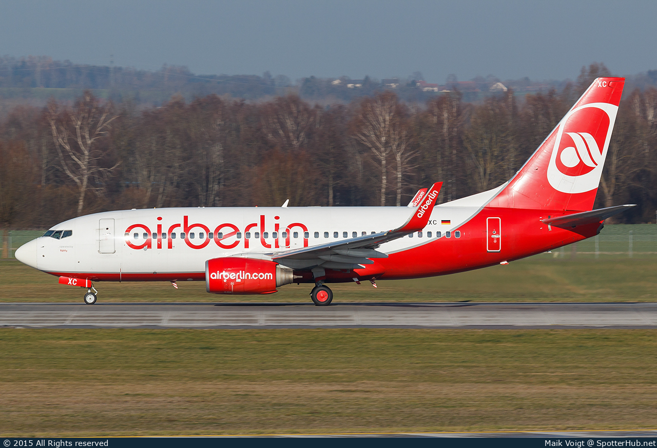 Photo of D-AHXC - Boeing 737-7K5 operated by Air Berlin (opb TUIfly)