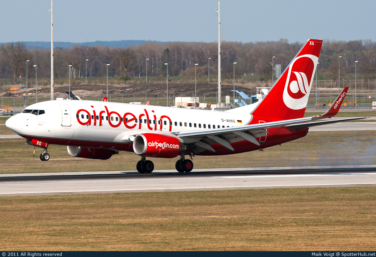 Photo of D-AHXG - Boeing 737-7K5 operated by Air Berlin (opb TUIfly)