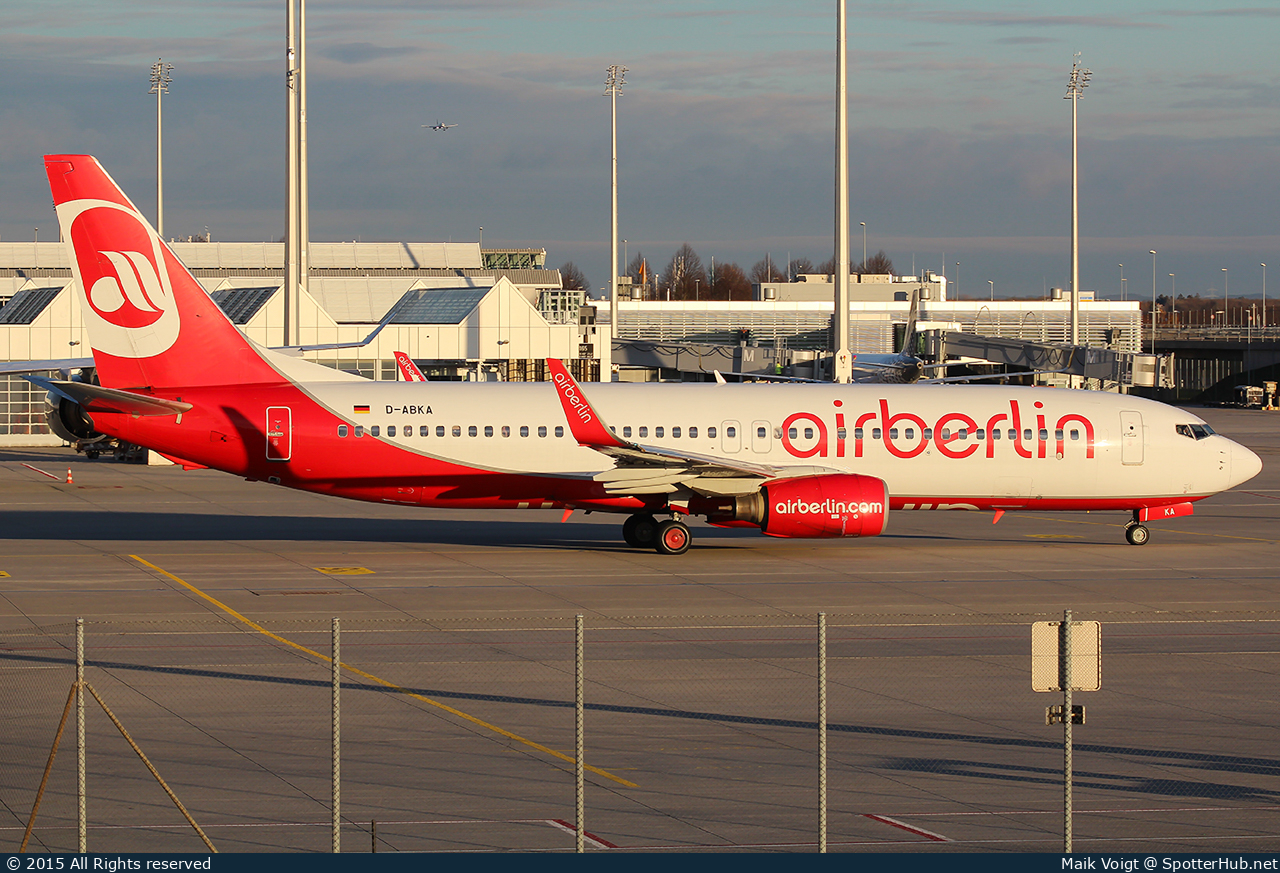 Photo of D-ABKA - Boeing 737-82R operated by Air Berlin (opb TUIfly)