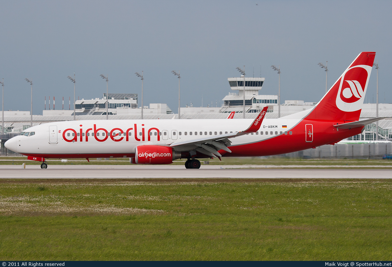 Photo of D-ABKM - Boeing 737-86J operated by Air Berlin