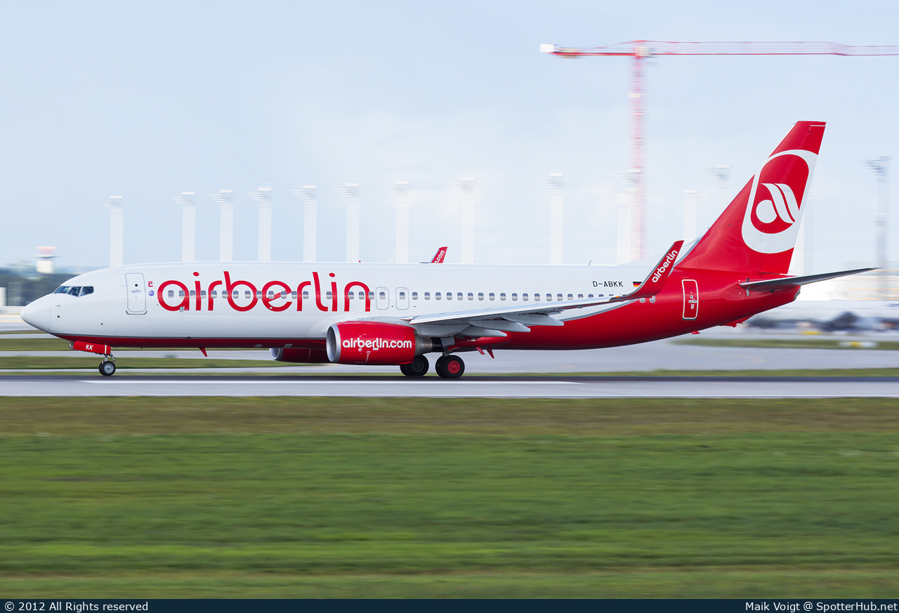Photo of D-ABKK - Boeing 737-86J operated by Air Berlin