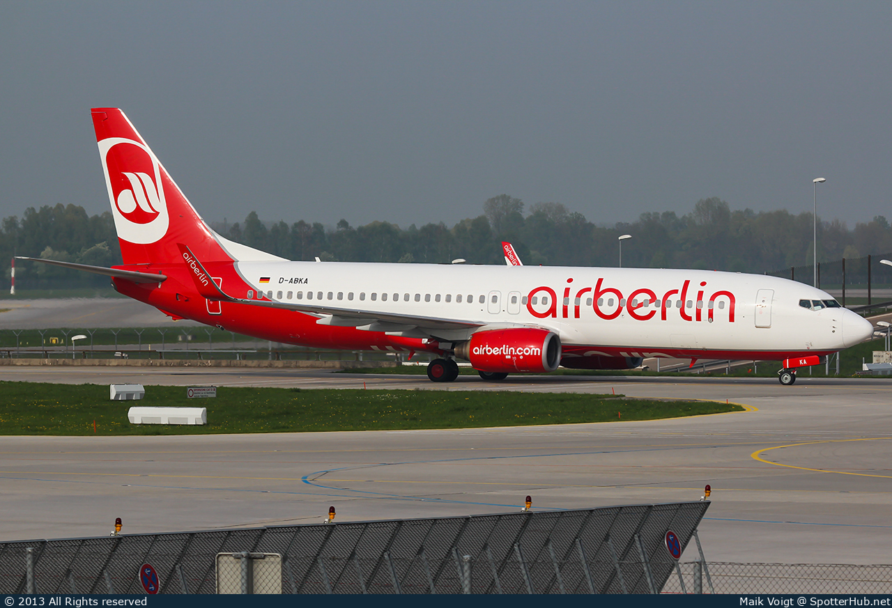 Photo of D-ABKA - Boeing 737-82R operated by Air Berlin