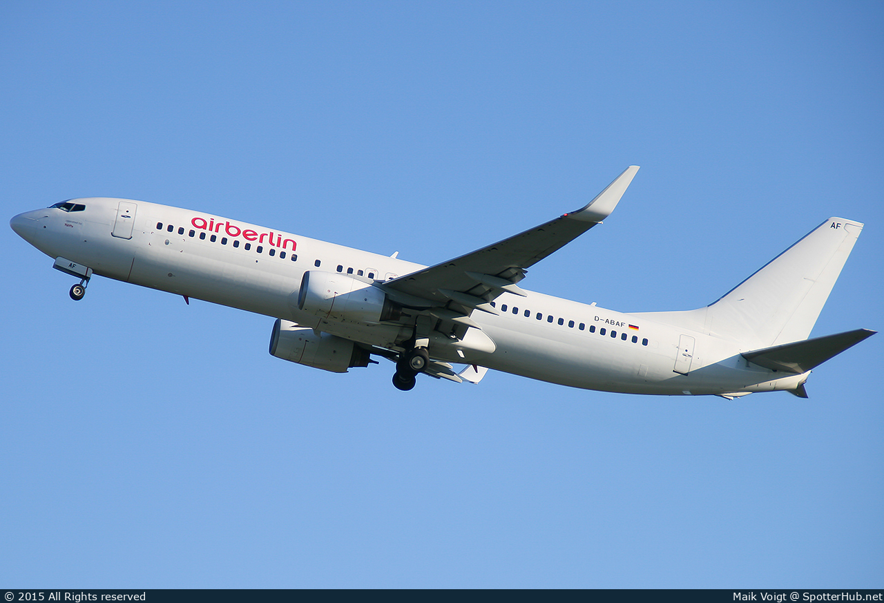 Photo of D-ABAF - Boeing 737-86J operated by Air Berlin (opb TUIfly)