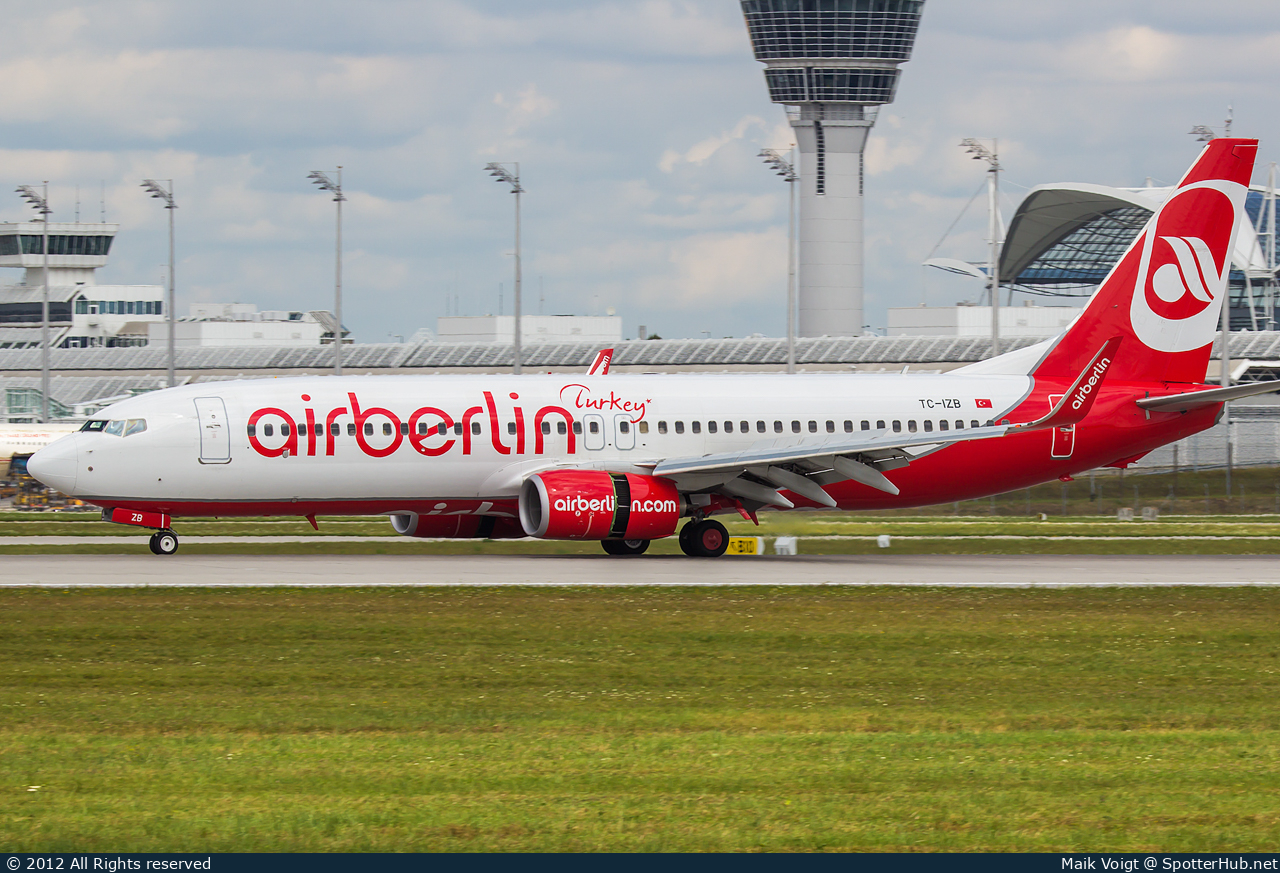 Photo of TC-IZB - Boeing 737-86J operated by Air Berlin Turkey