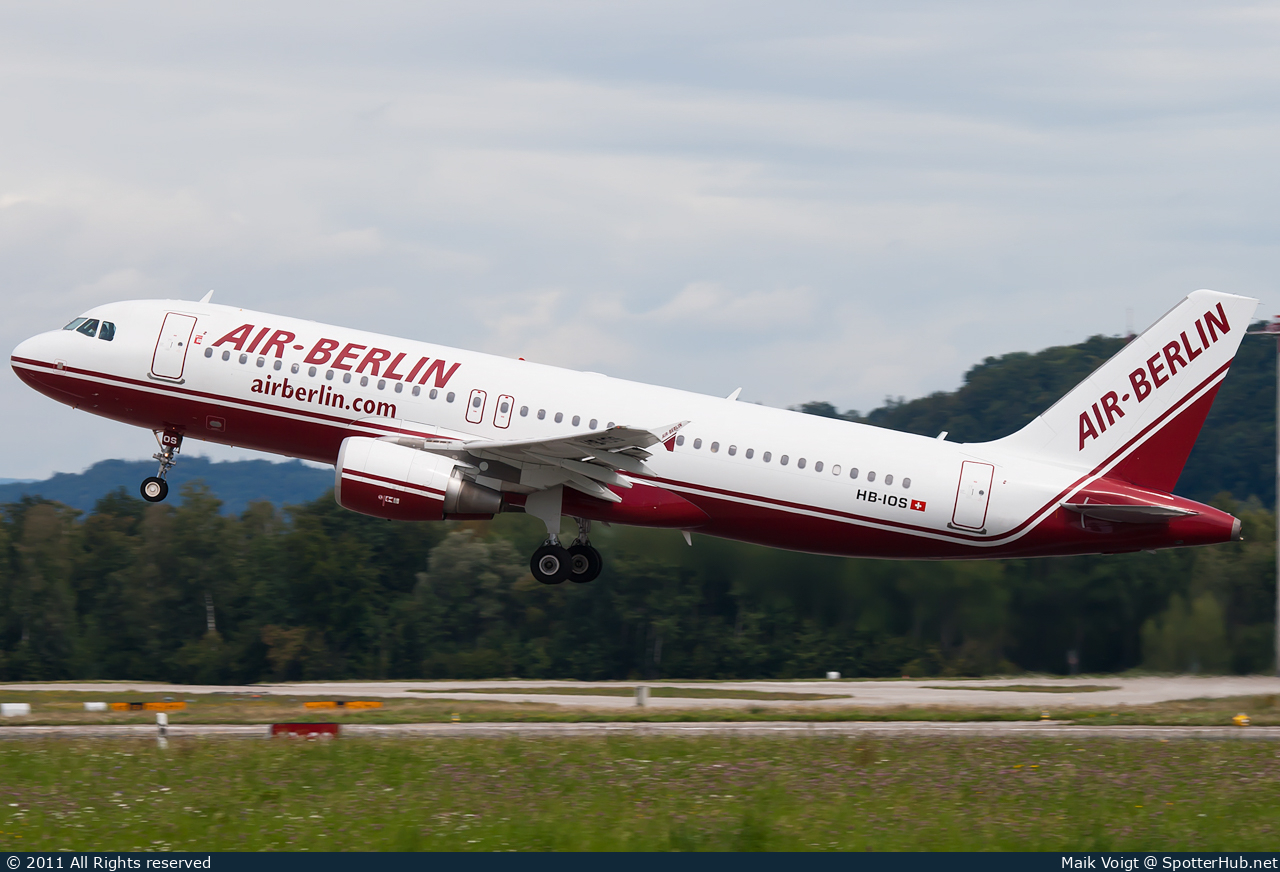 Photo of HB-IOS - Airbus A320-214 operated by Air Berlin (opb Belair Airlines)