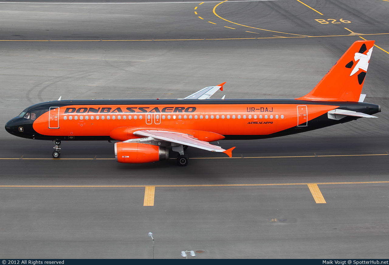 Photo of UR-DAJ - Airbus A320-232 operated by Donbassaero