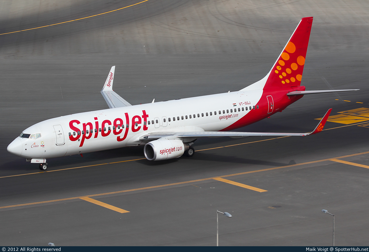 Photo of VT-SGJ - Boeing 737-86J operated by SpiceJet