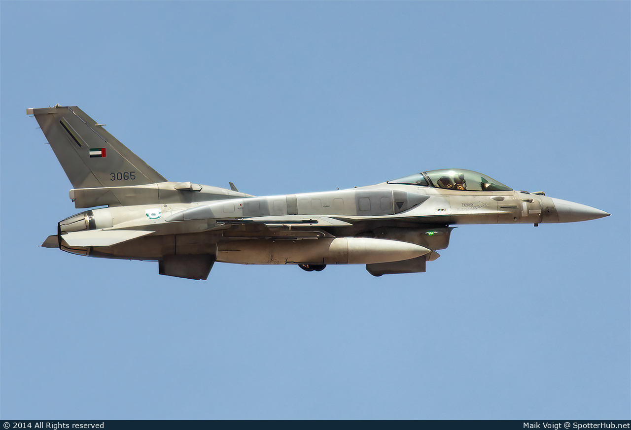 Photo of 3065 - Lockheed Martin F-16E Fighting Falcon operated by United Arab Emirates Air Force