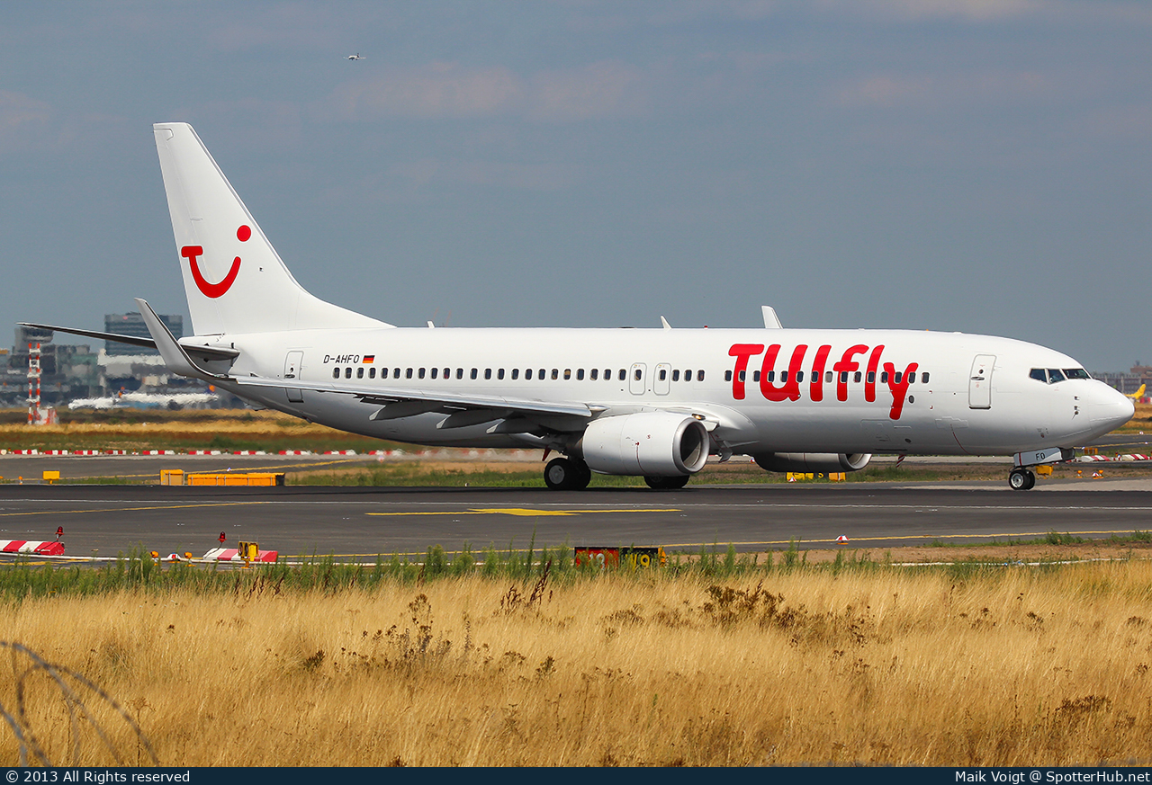 Photo of D-AHFO - Boeing 737-8K5 operated by TUIfly