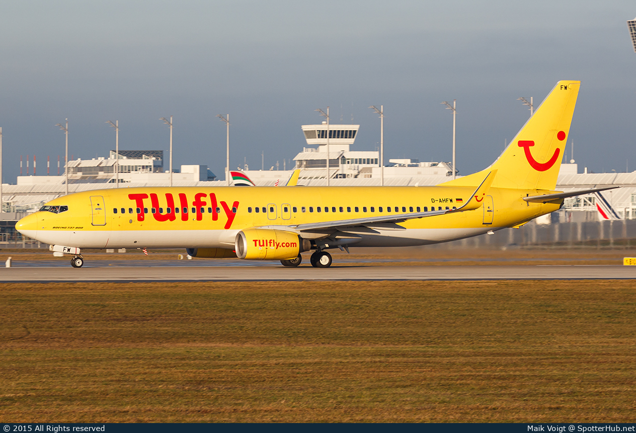 Photo of D-AHFW - Boeing 737-8K5 operated by TUIfly