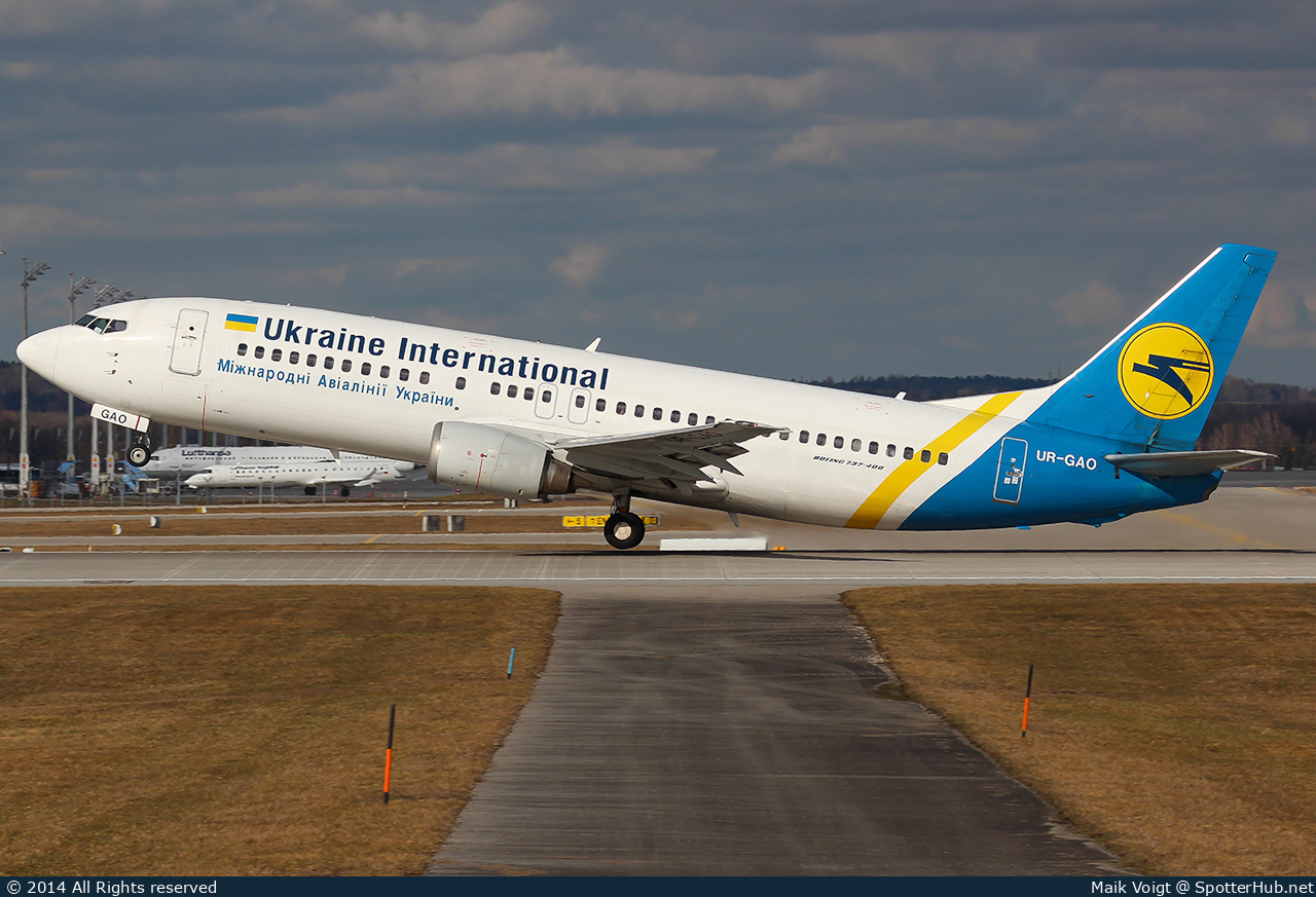 Photo of UR-GAO - Boeing 737-4Z9 operated by Ukraine International Airlines