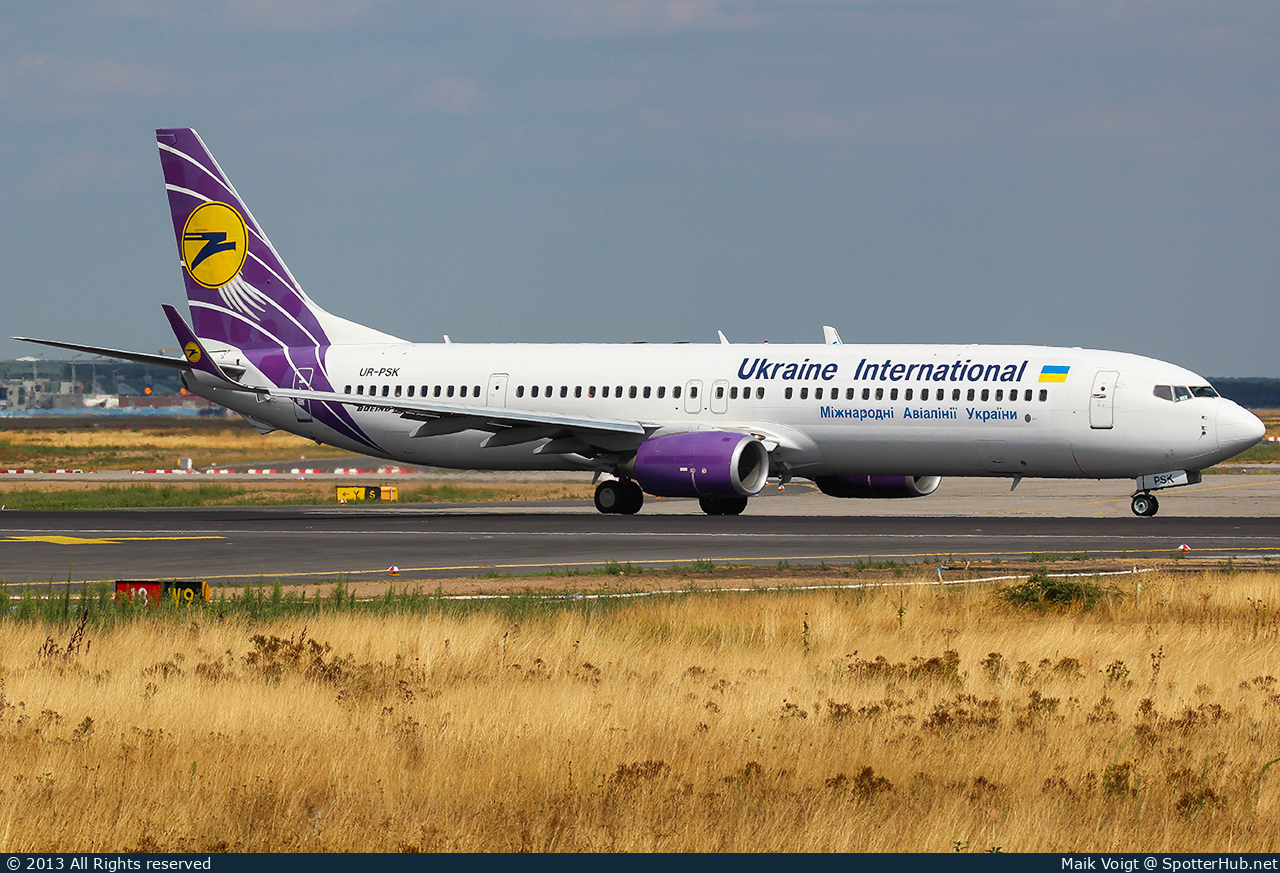 Photo of UR-PSK - Boeing 737-94X(ER) operated by Ukraine International Airlines