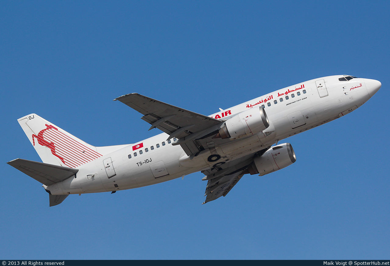 Photo of TS-IOJ - Boeing 737-5H3 operated by Tunisair