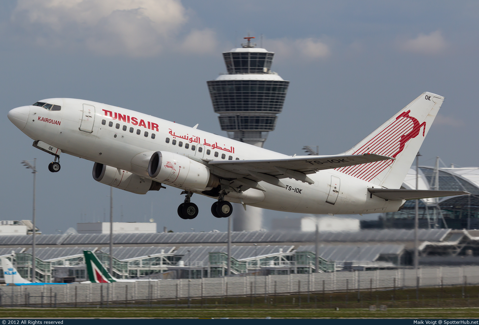Photo of TS-IOK - Boeing 737-6H3 operated by Tunisair