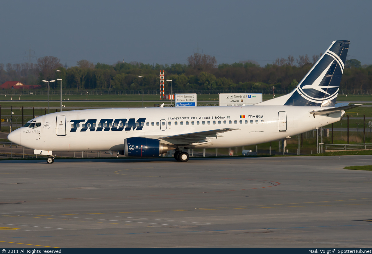 Photo of YR-BGA - Boeing 737-38J operated by Tarom - Romanian Air Transport