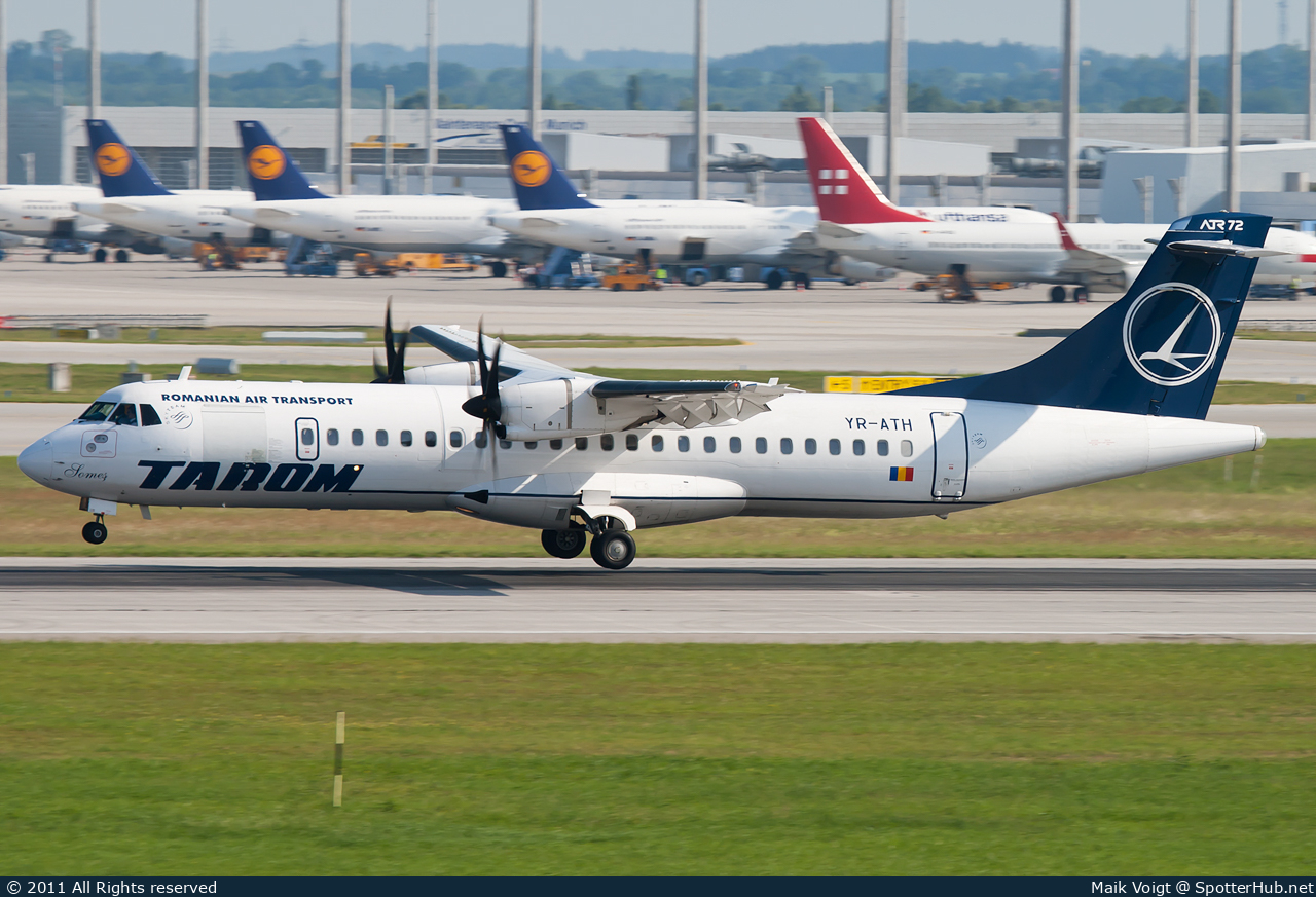 Photo of YR-ATH - ATR 72-500 operated by Tarom - Romanian Air Transport