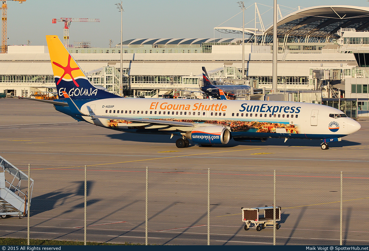 Photo of D-ASXP - Boeing 737-8HX operated by SunExpress Germany