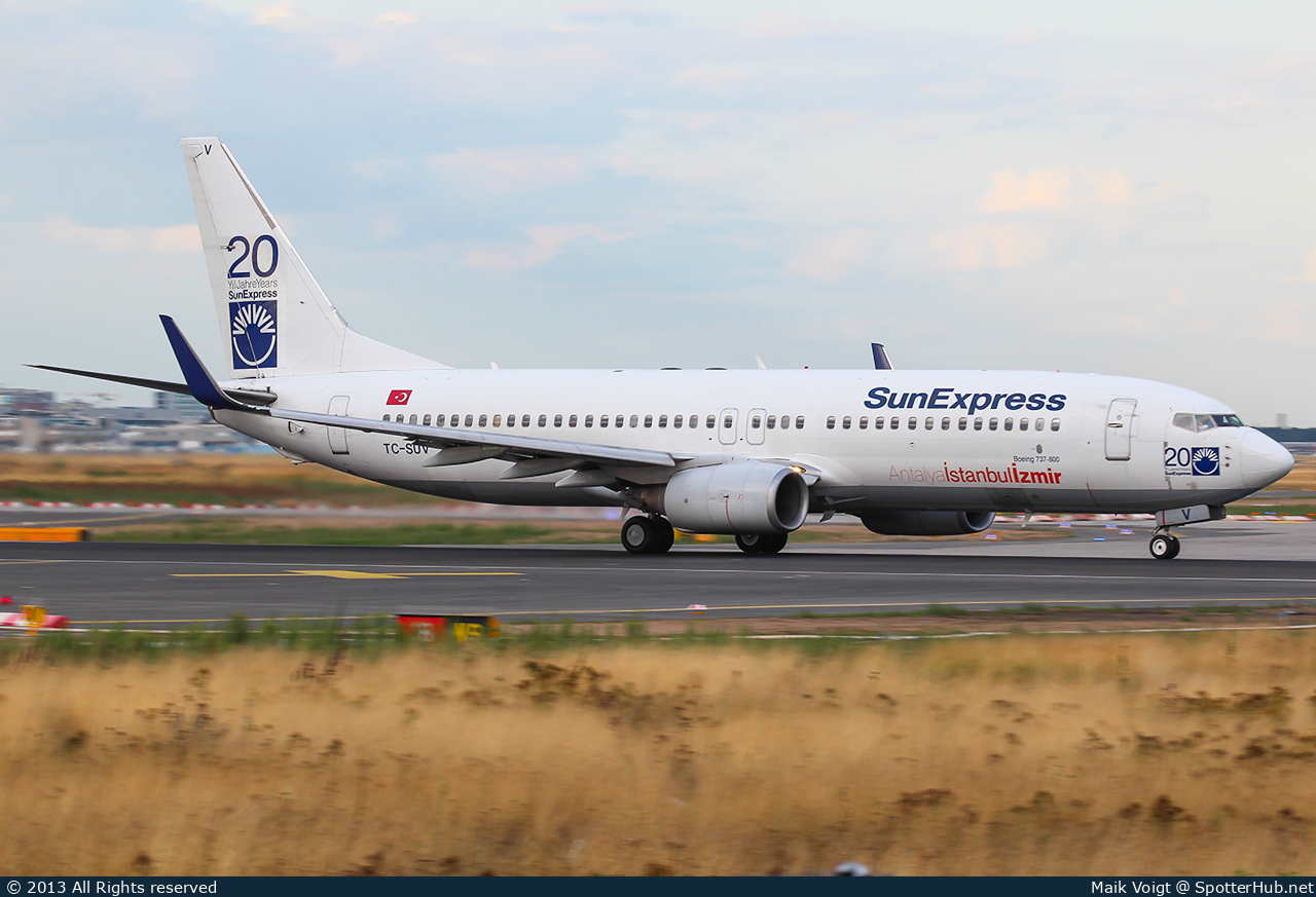 Photo of TC-SUV - Boeing 737-86N operated by SunExpress