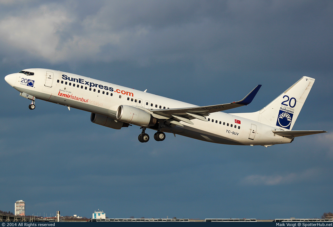 Photo of TC-SUV - Boeing 737-86N operated by SunExpress