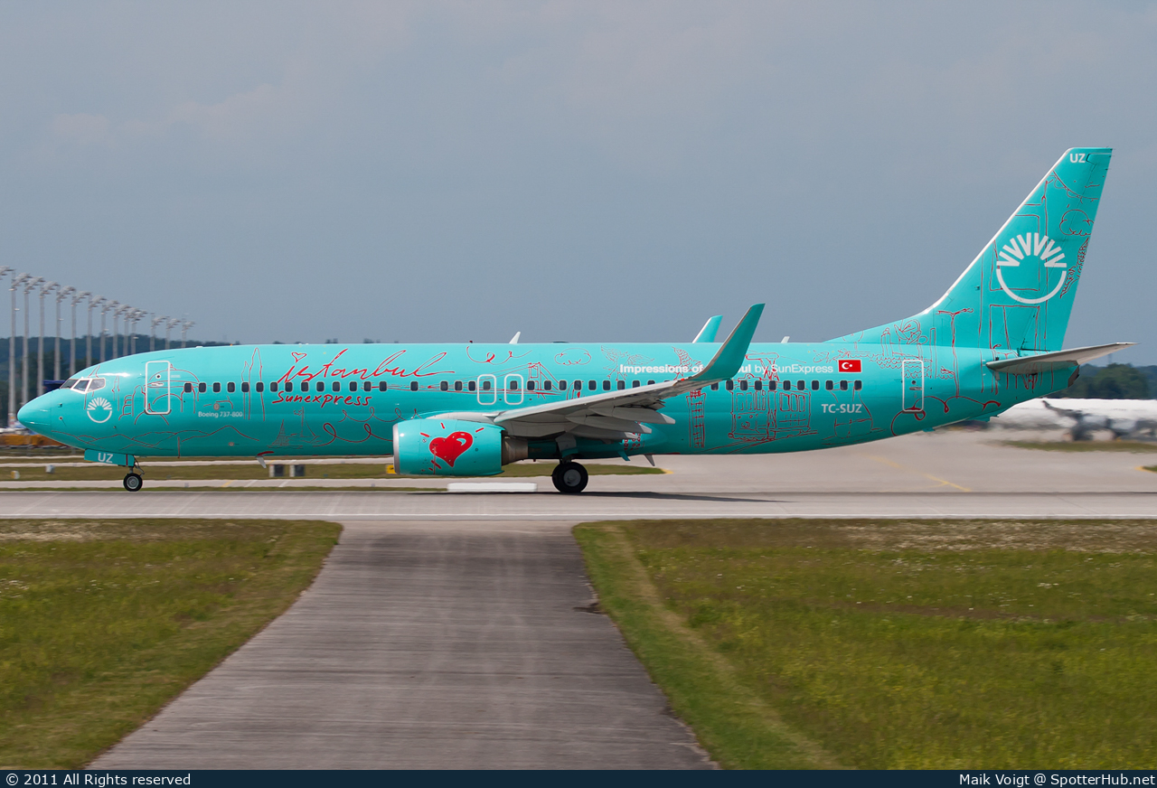 Photo of TC-SUZ - Boeing 737-8HX operated by SunExpress