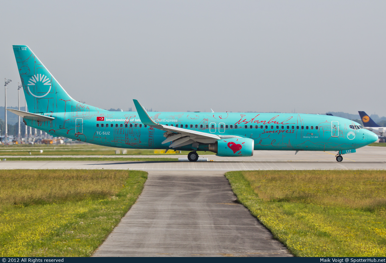 Photo of TC-SUZ - Boeing 737-8HX operated by SunExpress