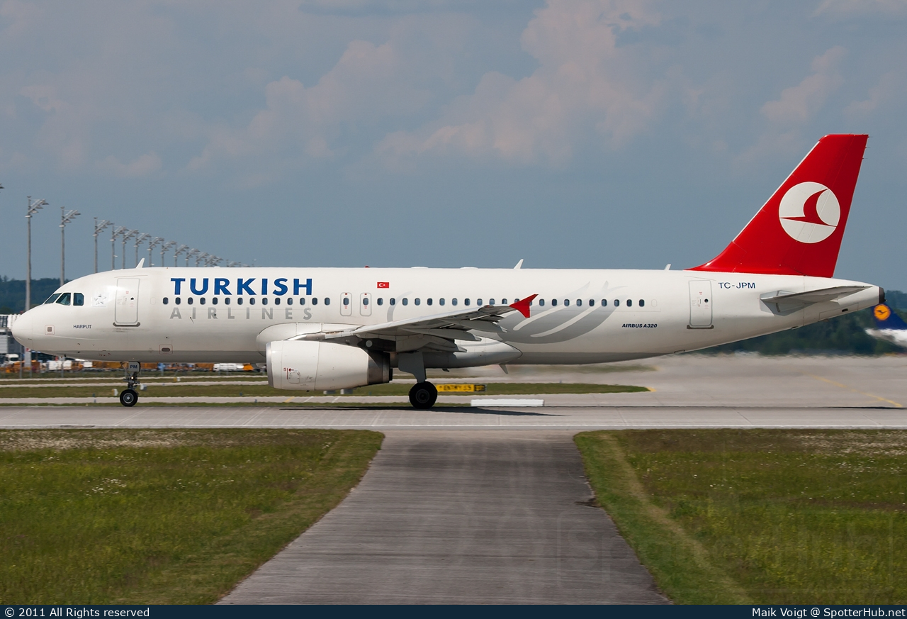 Photo of TC-JPM - Airbus A320-232 operated by Turkish Airlines
