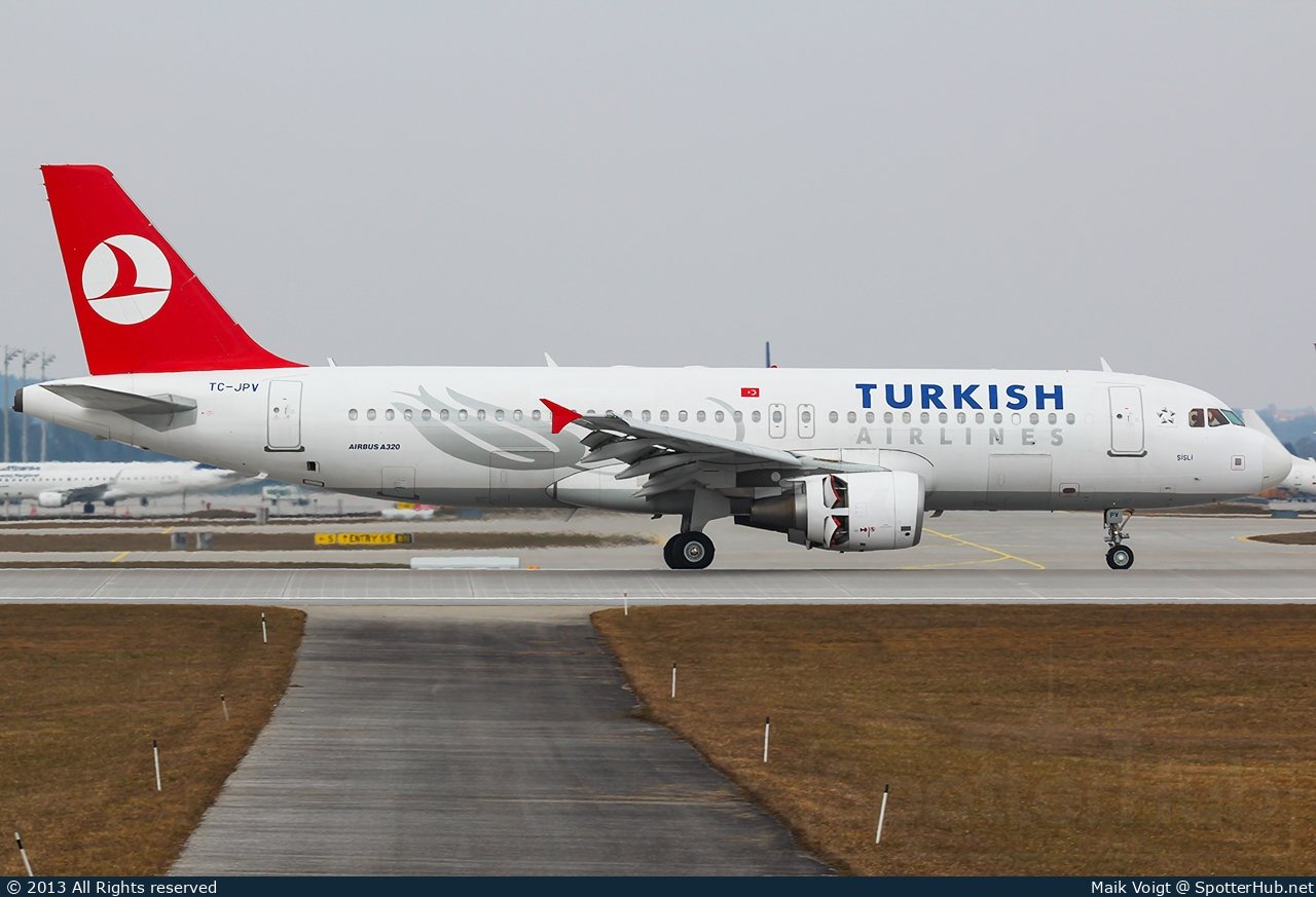 Photo of TC-JPV - Airbus A320-214 operated by Turkish Airlines