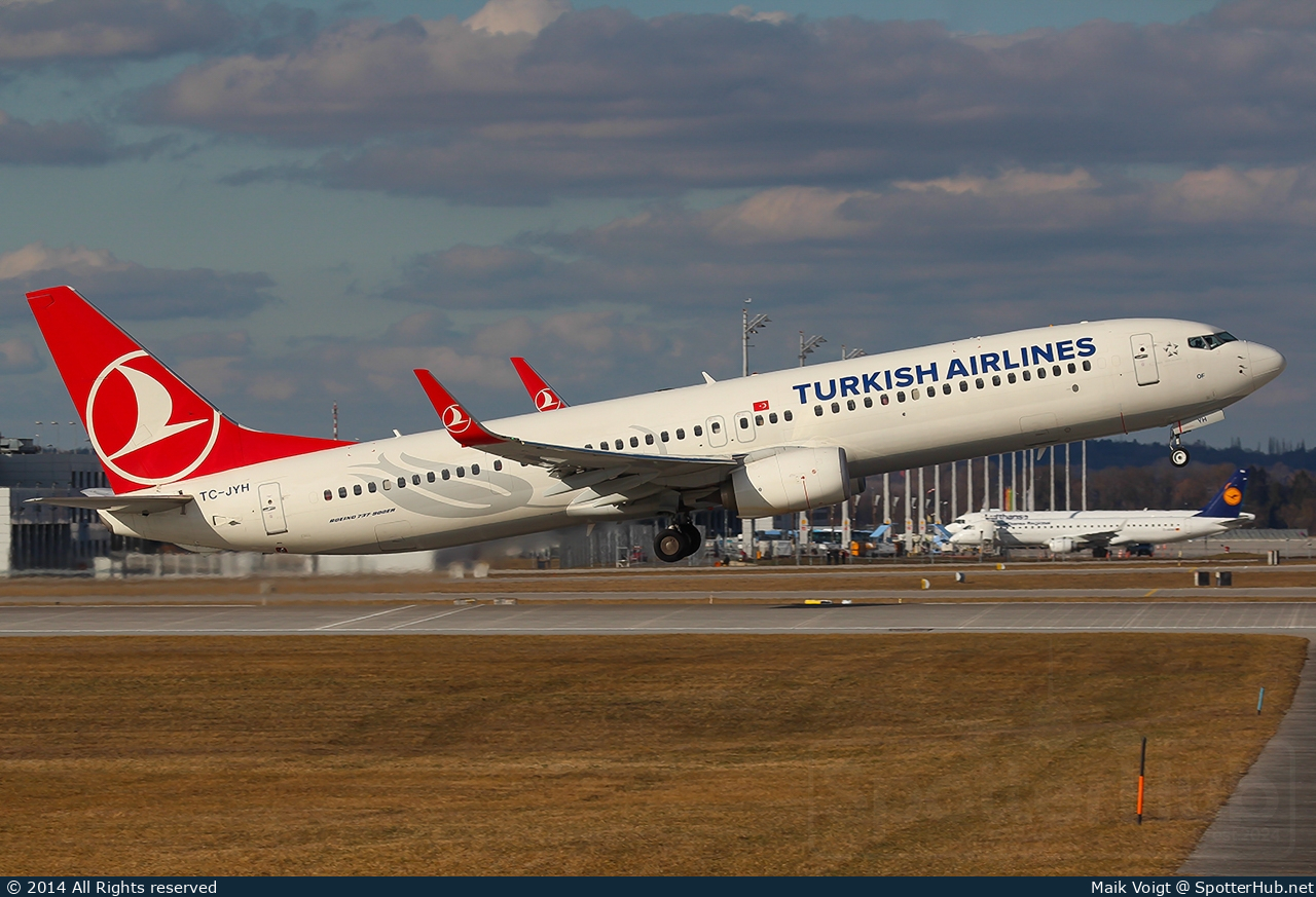 Photo of TC-JYH - Boeing 737-9F2(ER) operated by Turkish Airlines