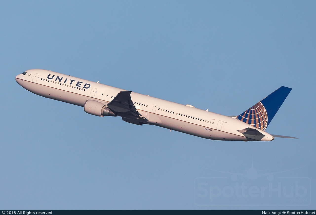 Photo of N69059 - Boeing 767-424(ER) operated by United Airlines
