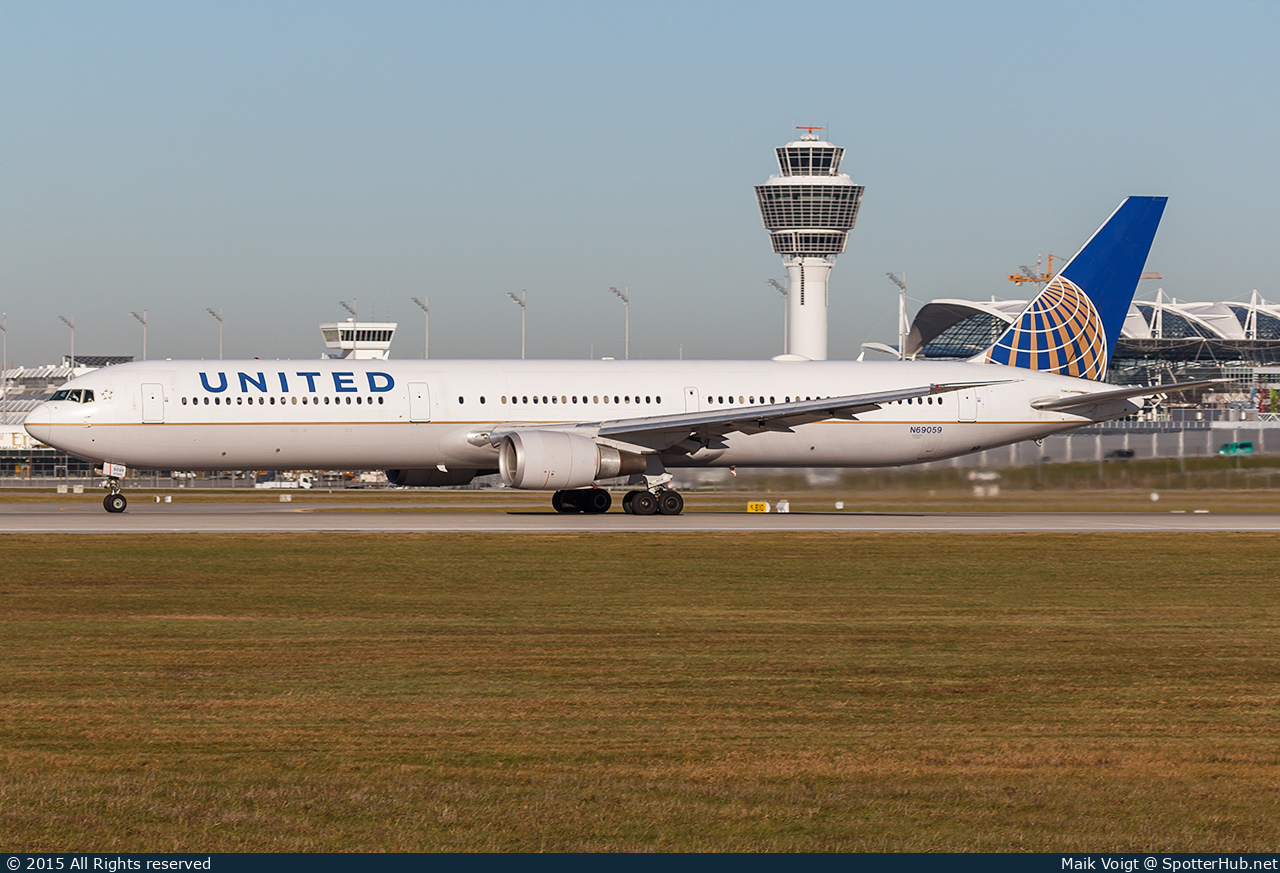 Photo of N69059 - Boeing 767-424(ER) operated by United Airlines