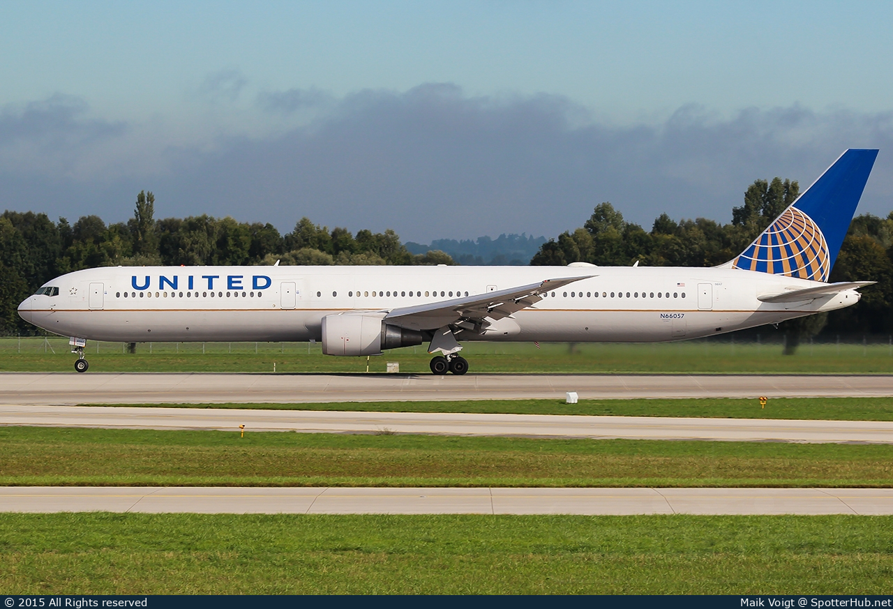 Photo of N66057 - Boeing 767-424(ER) operated by United Airlines