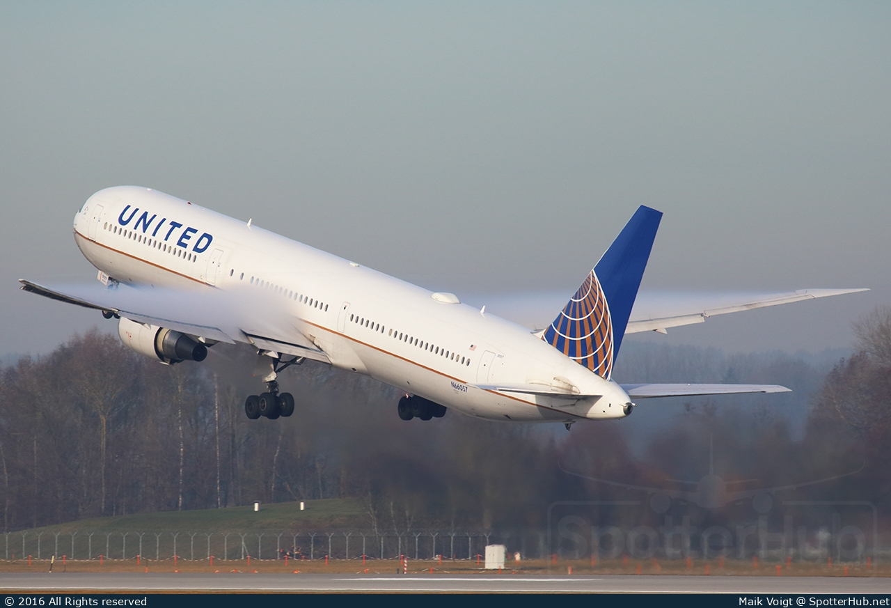Photo of N66057 - Boeing 767-424(ER) operated by United Airlines