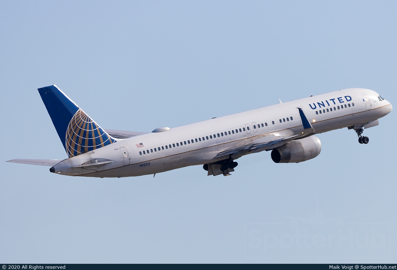Photo of N13113 - Boeing 757-224 operated by United Airlines