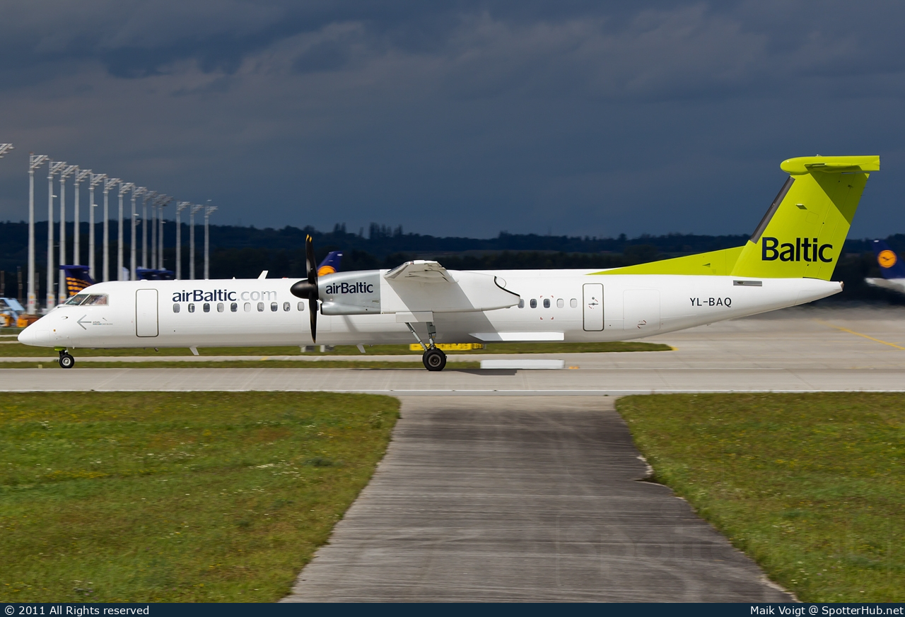 Photo of YL-BAQ - Bombardier DHC-8-402 Dash 8 Q400 operated by airBaltic