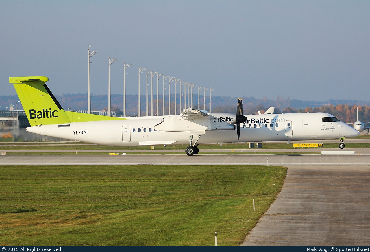 Photo of YL-BAI - Bombardier DHC-8-402 Dash 8 Q400 operated by airBaltic