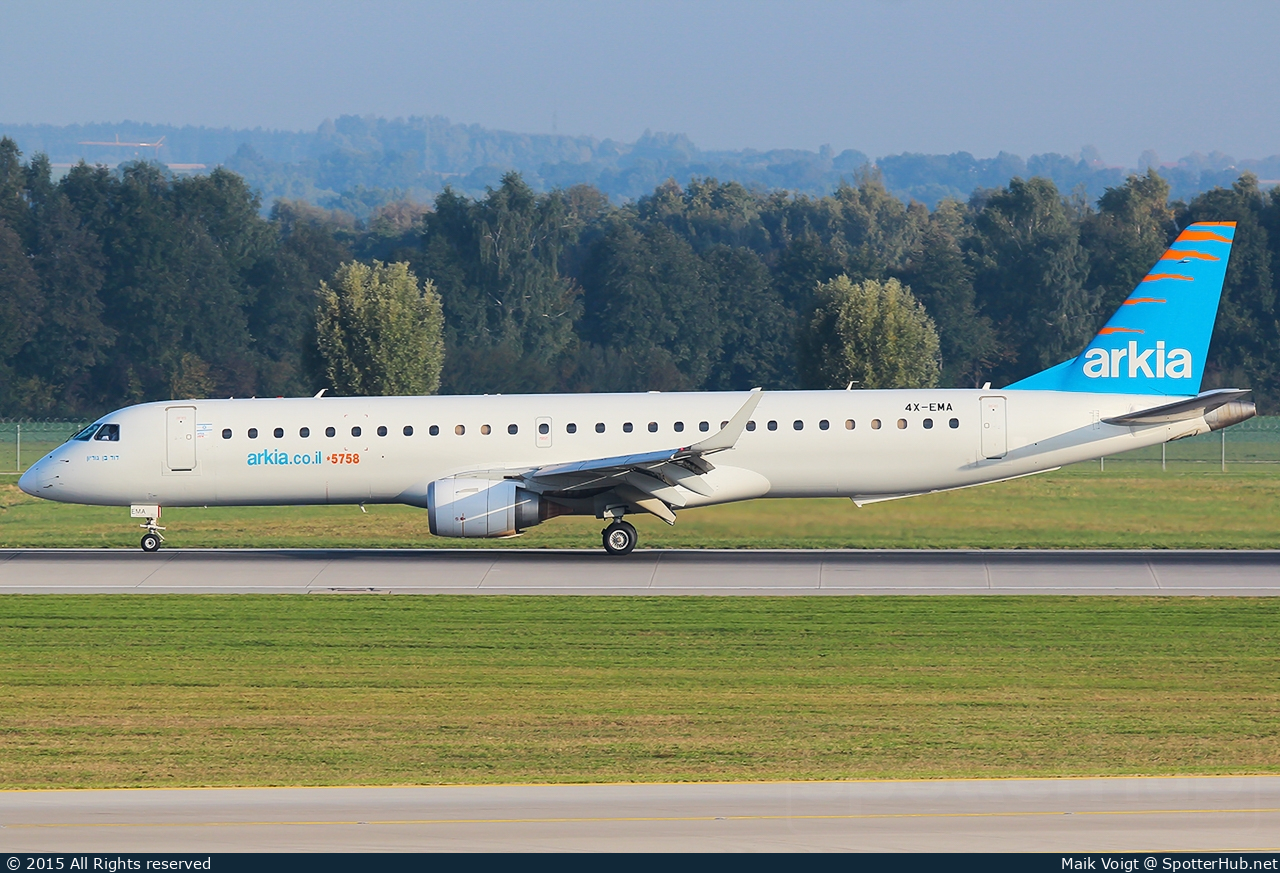 Photo of 4X-EMA - Embraer ERJ-195AR operated by Arkia Israeli Airlines