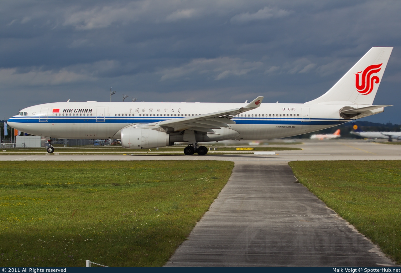 Photo of B-6113 - Airbus A330-243 operated by Air China