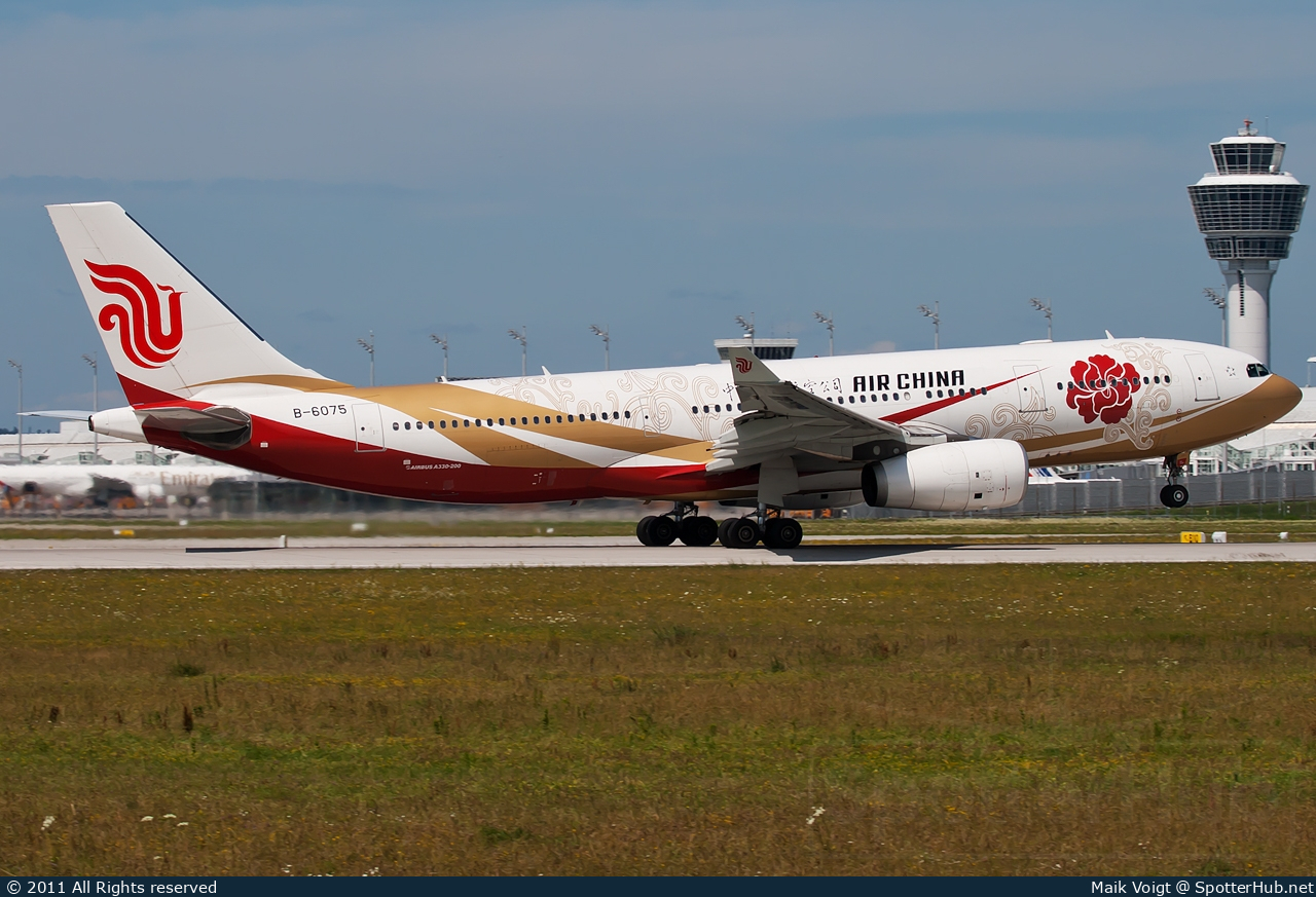 Photo of B-6075 - Airbus A330-243 operated by Air China
