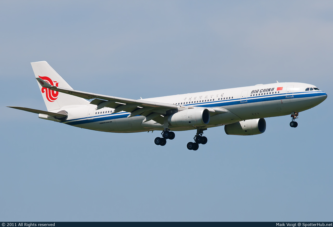 Photo of B-6115 - Airbus A330-243 operated by Air China