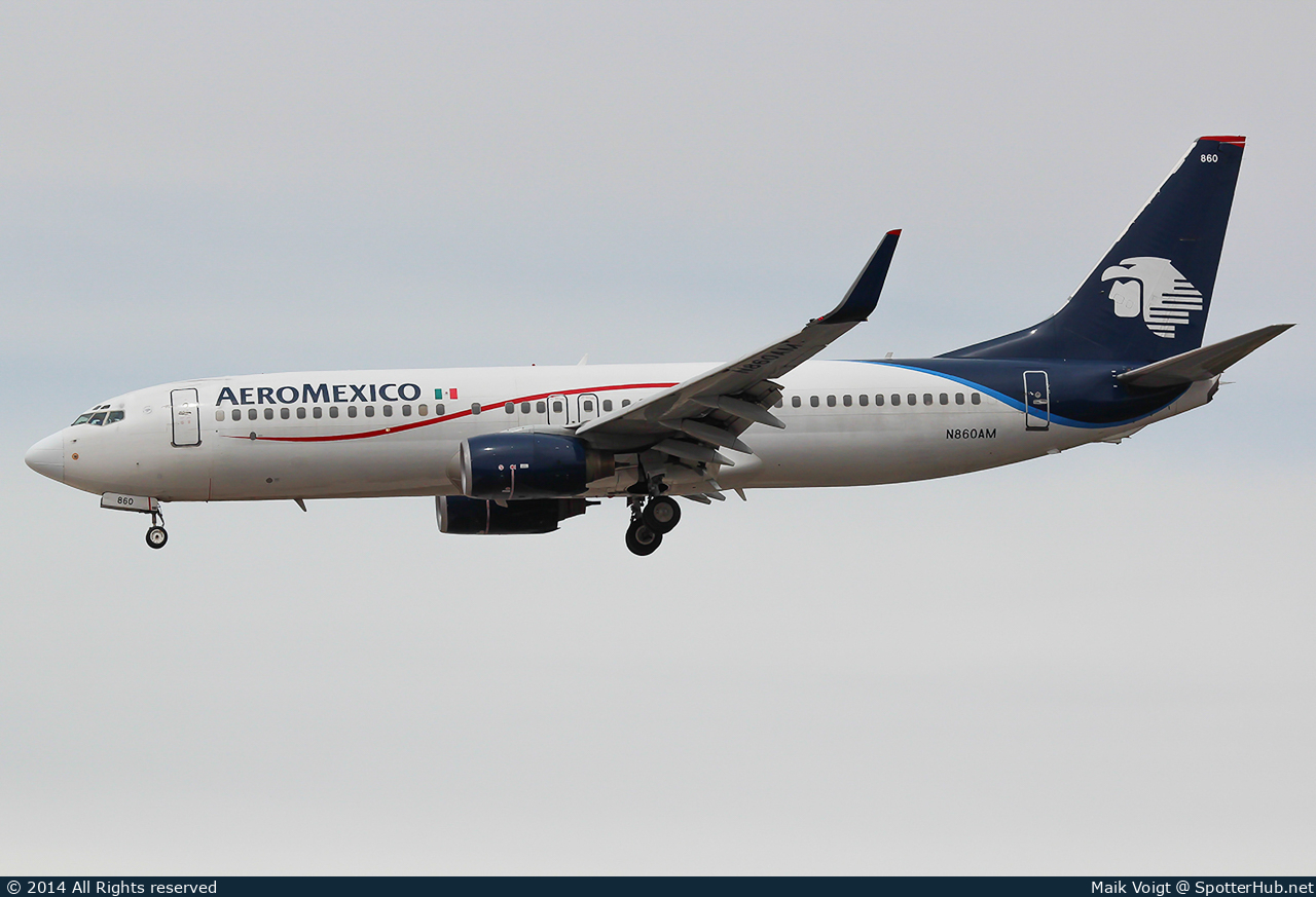 Photo of N860AM - Boeing 737-83N operated by Aeroméxico